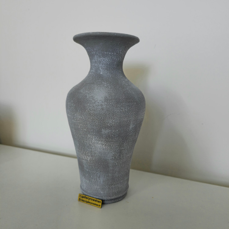 گلدان سفالی پتینه طوسی سفید